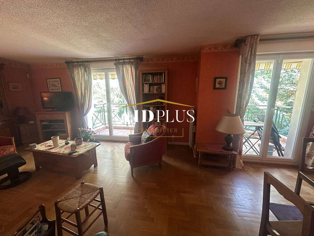 Appartement à TAVERNY