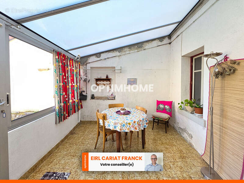 Maison à SAINT-ETIENNE-DE-FURSAC