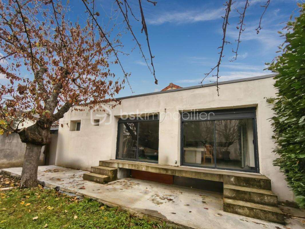 Maison à GOUSSAINVILLE