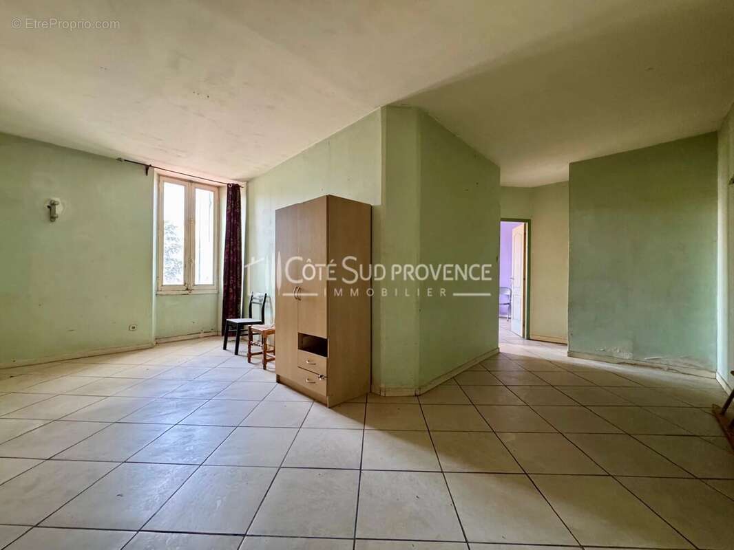 Appartement à LE PONTET