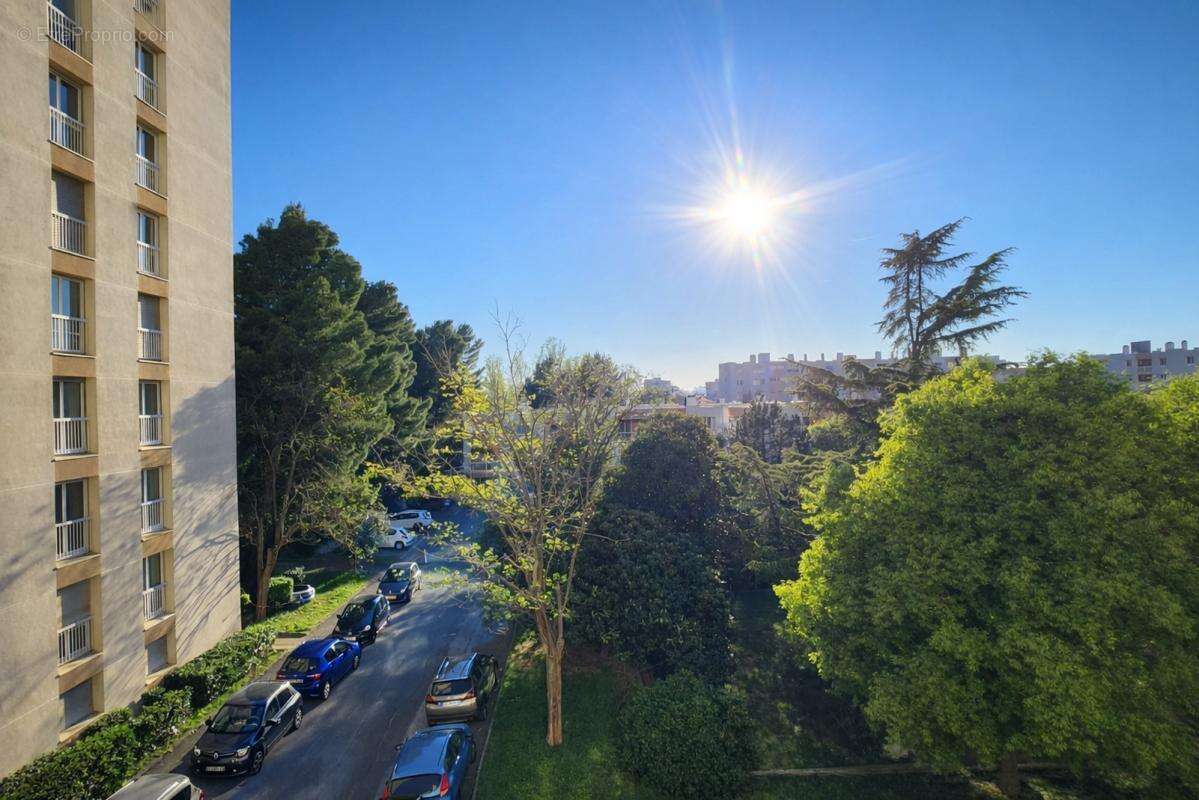 Appartement à MARSEILLE-11E
