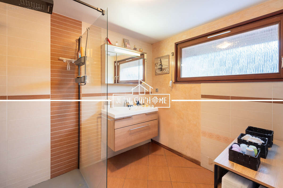 Maison à SAINT-NABORD