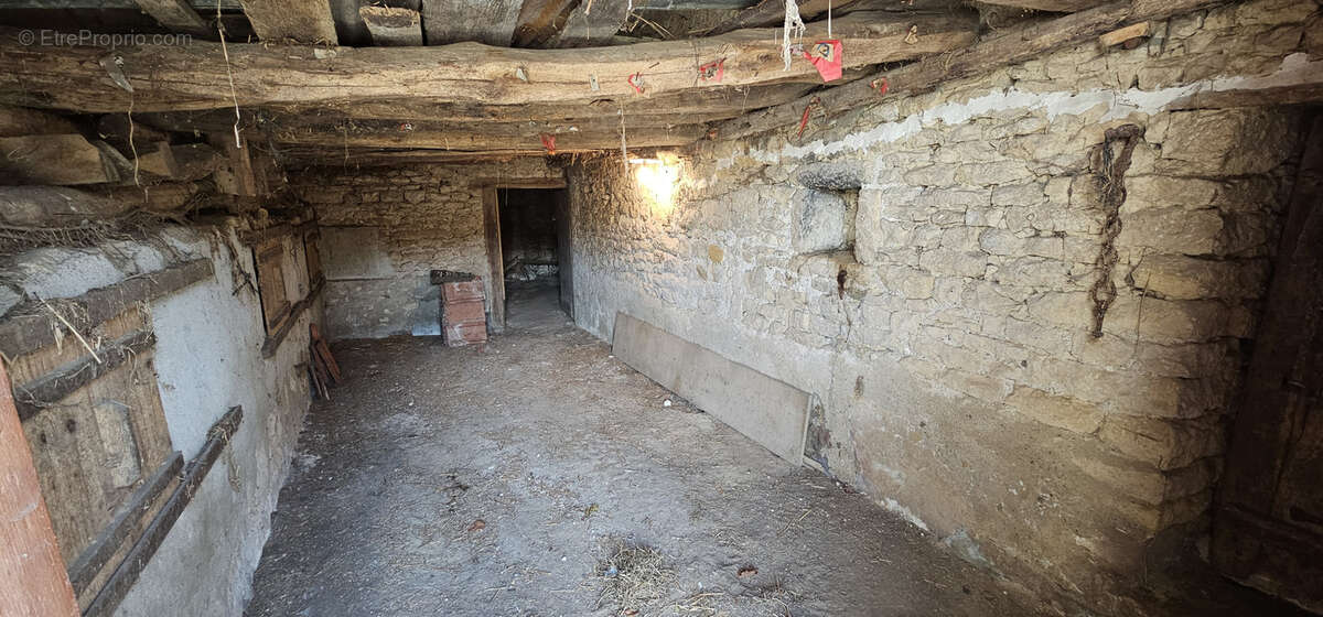 Maison à SAINT-GERMAIN-DES-BOIS