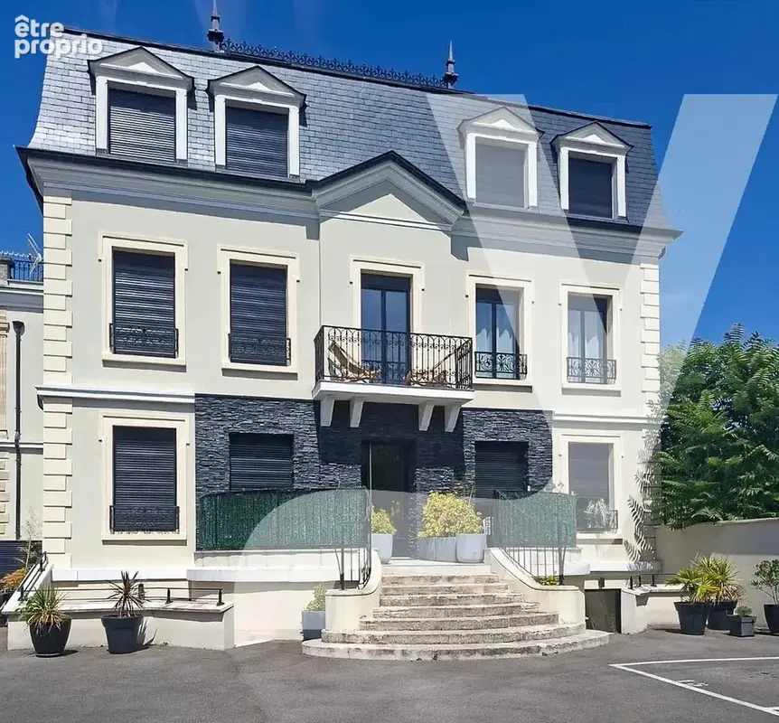 Appartement à SAINT-MAUR-DES-FOSSES