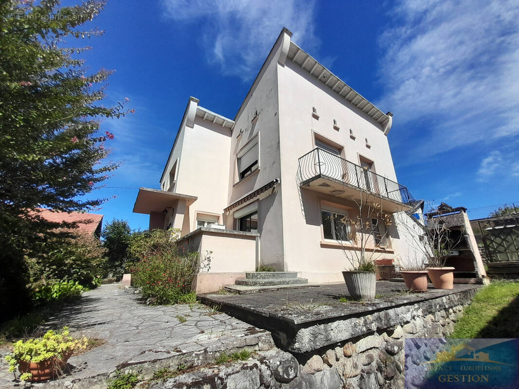 Maison à LOURDES