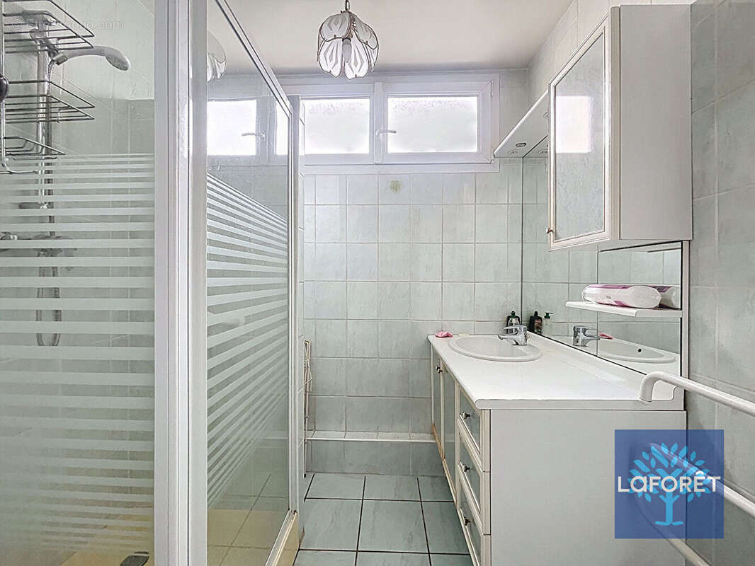 Appartement à CHILLY-MAZARIN