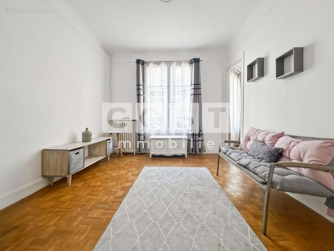 Appartement à COLOMBES