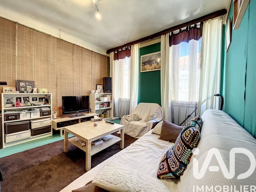 Photo 1 - Appartement à MARSEILLE-3E