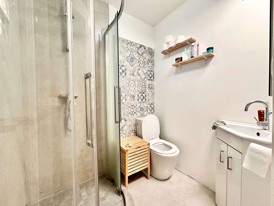 Appartement à MARSEILLE-5E