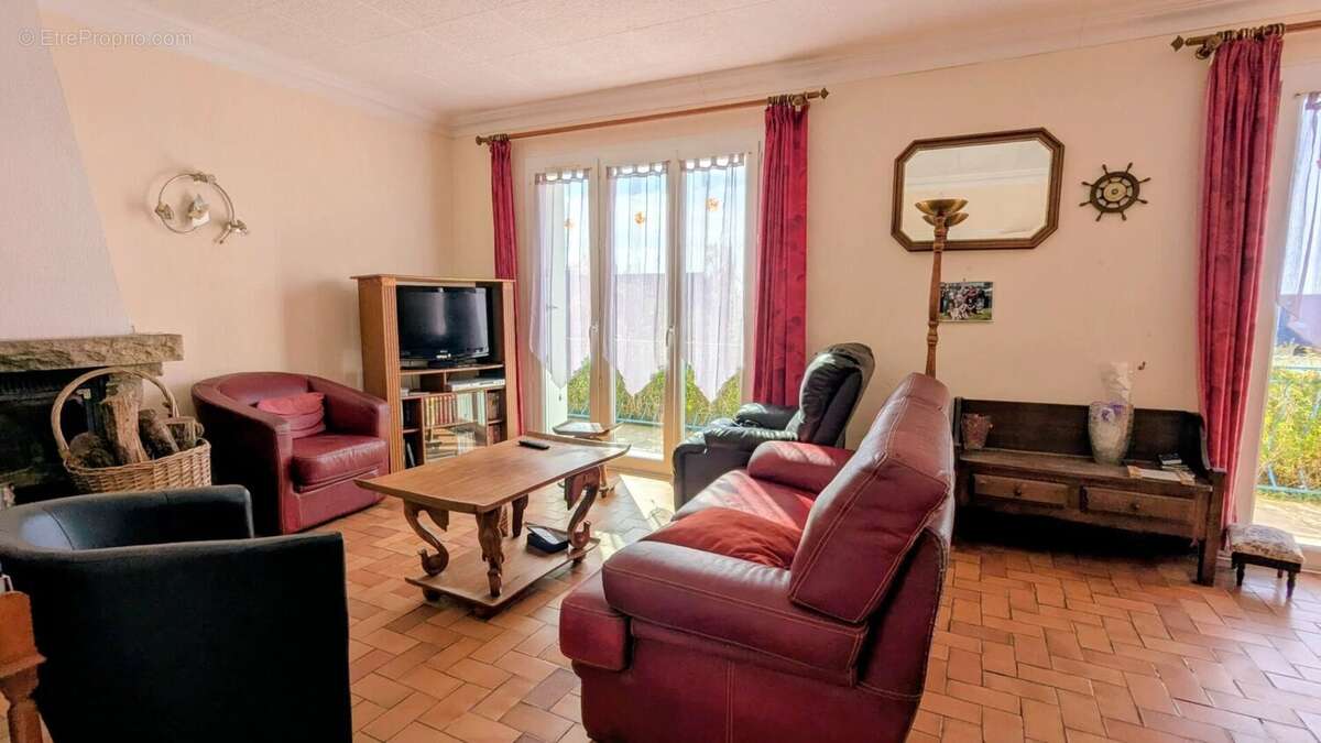 Maison à SAINT-NIC