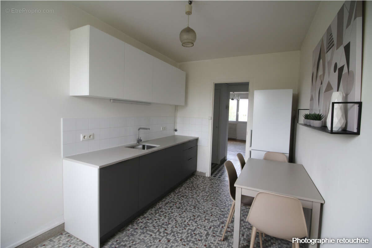 Appartement à VARENNES-VAUZELLES