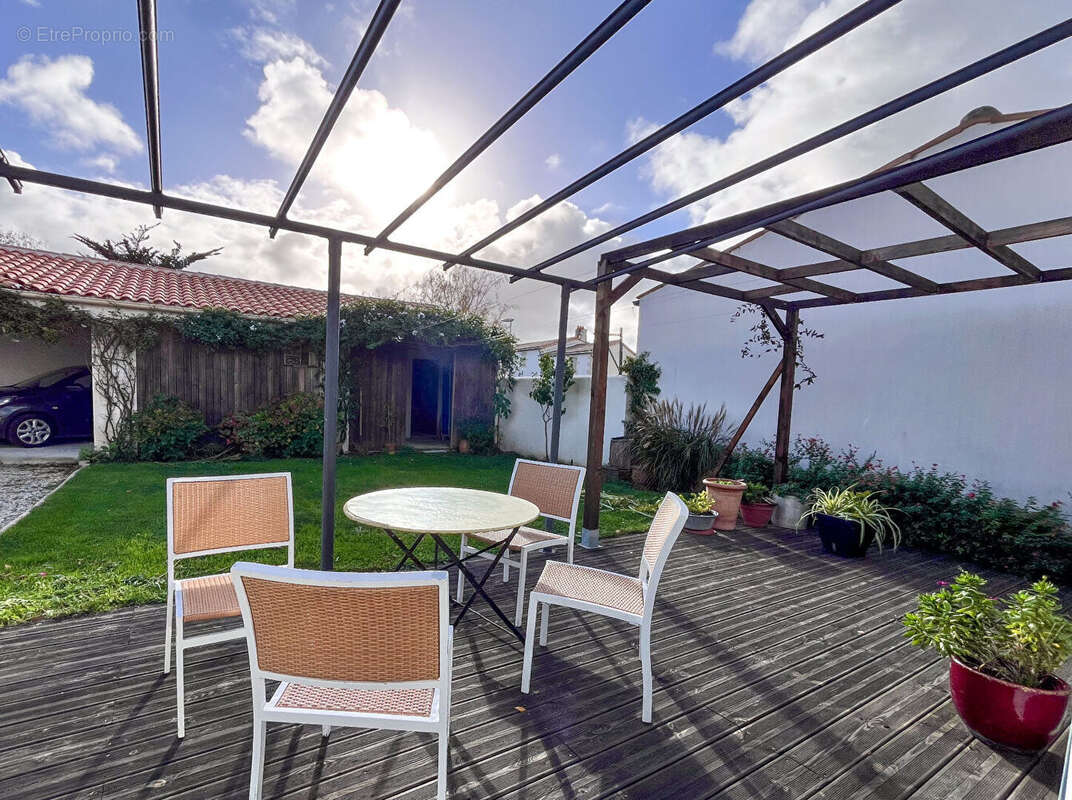 Maison à SAINTE-SOULLE