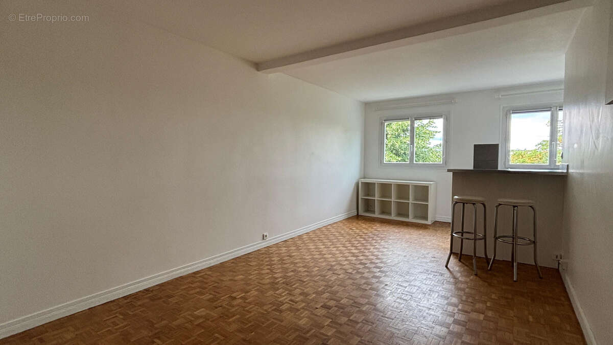 Résidence les Maréchaux - Studio en dernier étage - photo 7