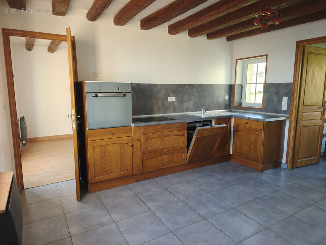 Maison à MONTREUIL-L&#039;ARGILLE