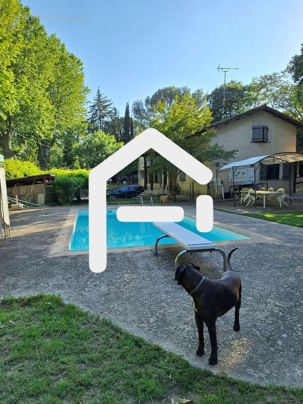 Maison à POUSSAN