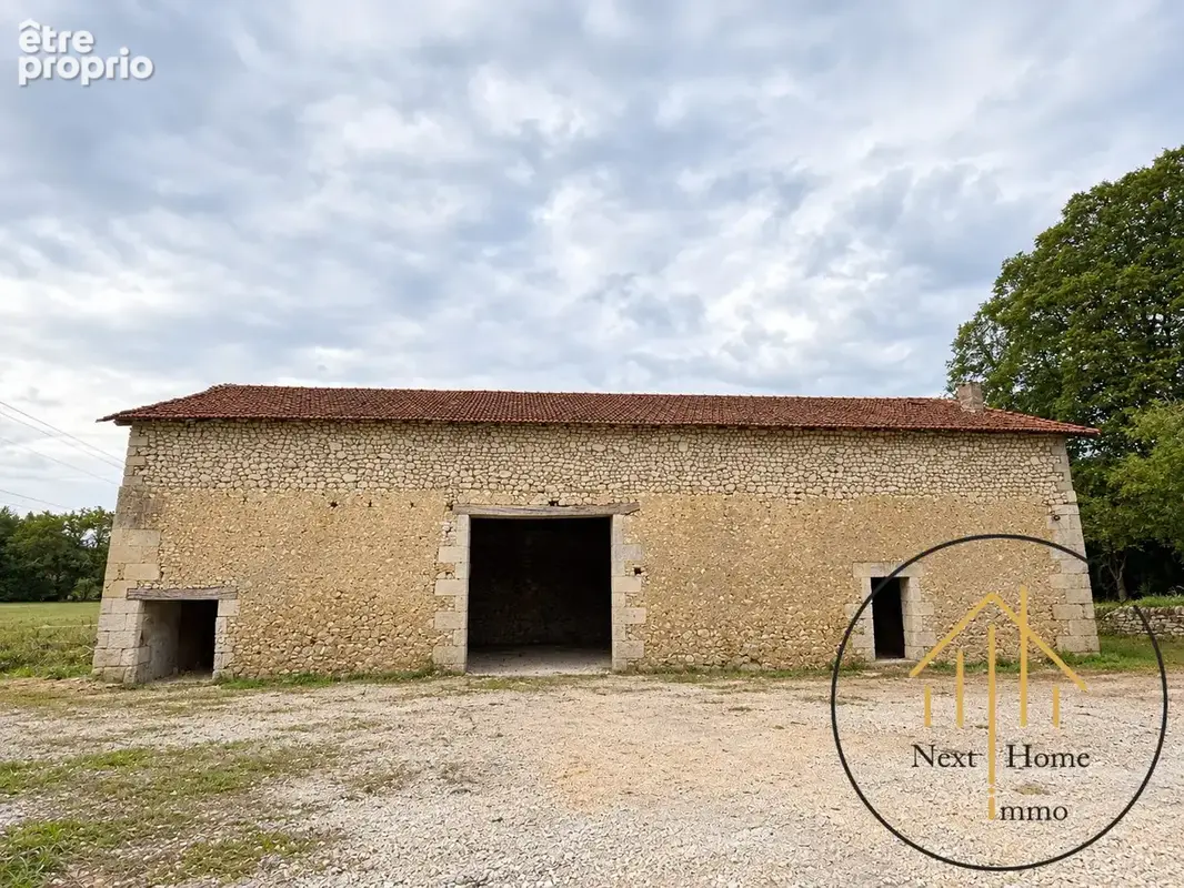 Maison 6 pièces 165 m² à vendre à Chalais (16210) - photo 8