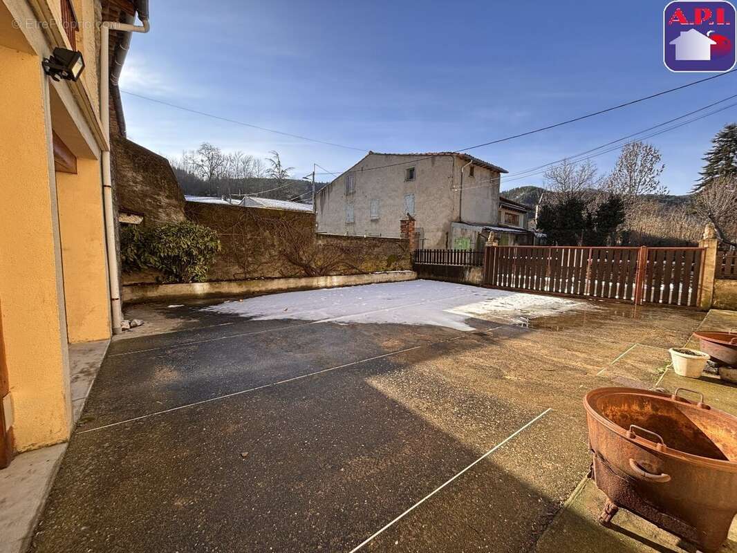 Maison à ROQUEFEUIL