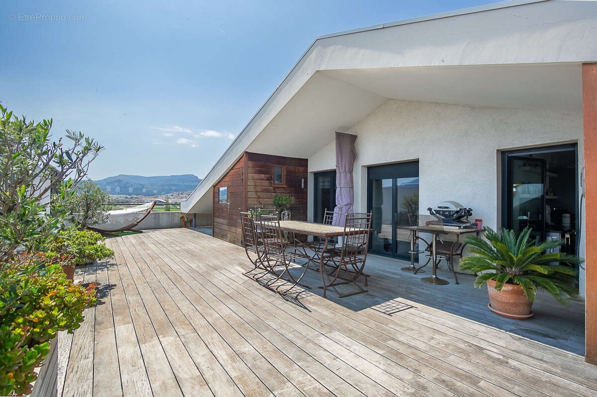 Appartement à MARSEILLE-8E