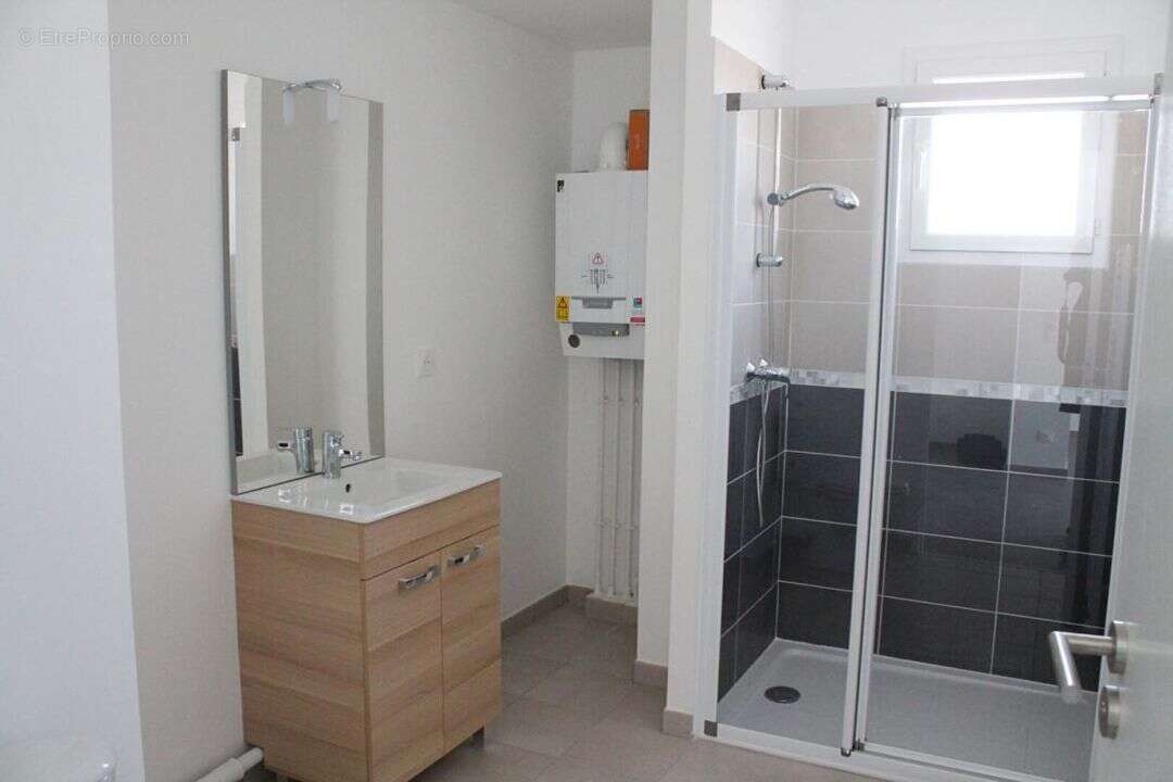 Appartement à MONDEVILLE