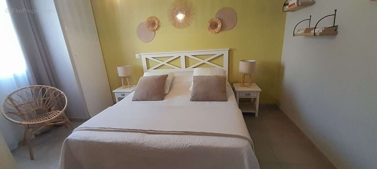 Appartement à LA LONDE-LES-MAURES