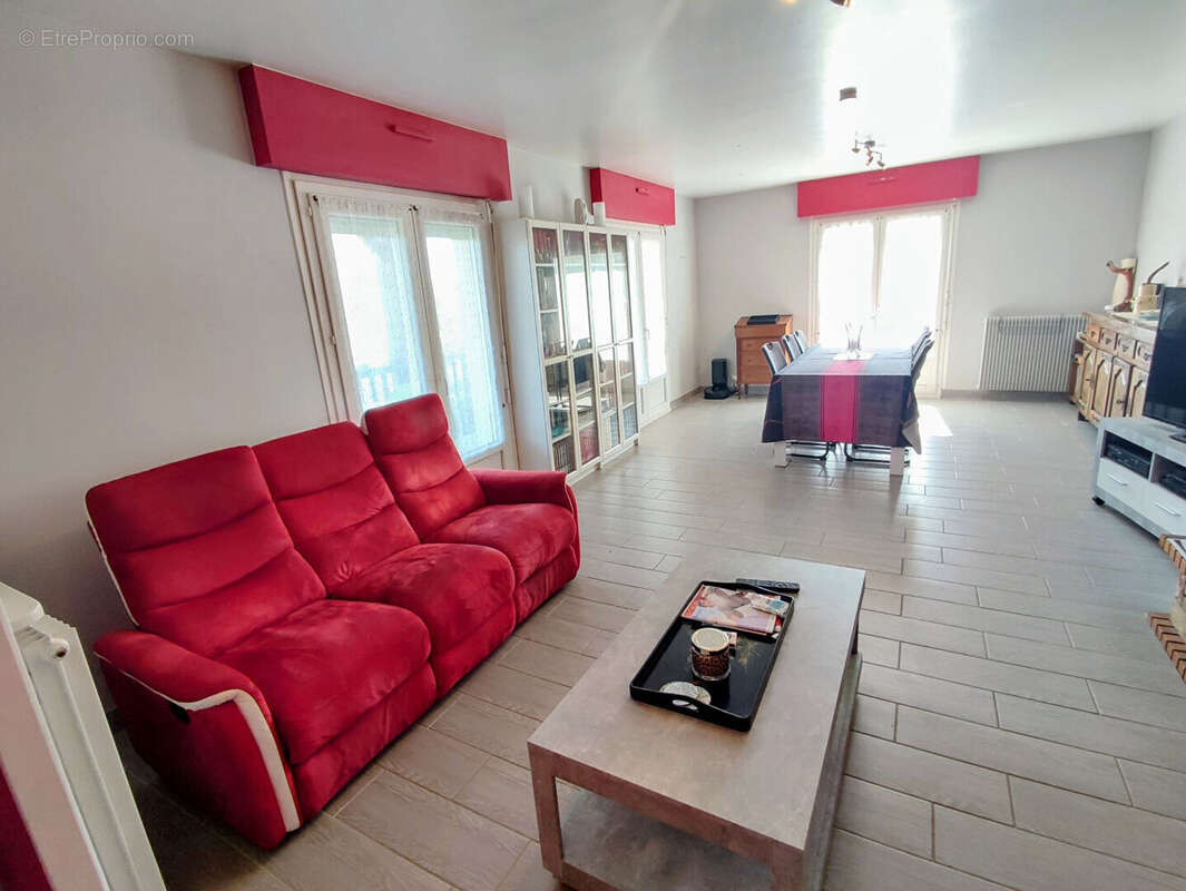 Villa 5 chambres avec garage et piscine dans une impasse - photo 3