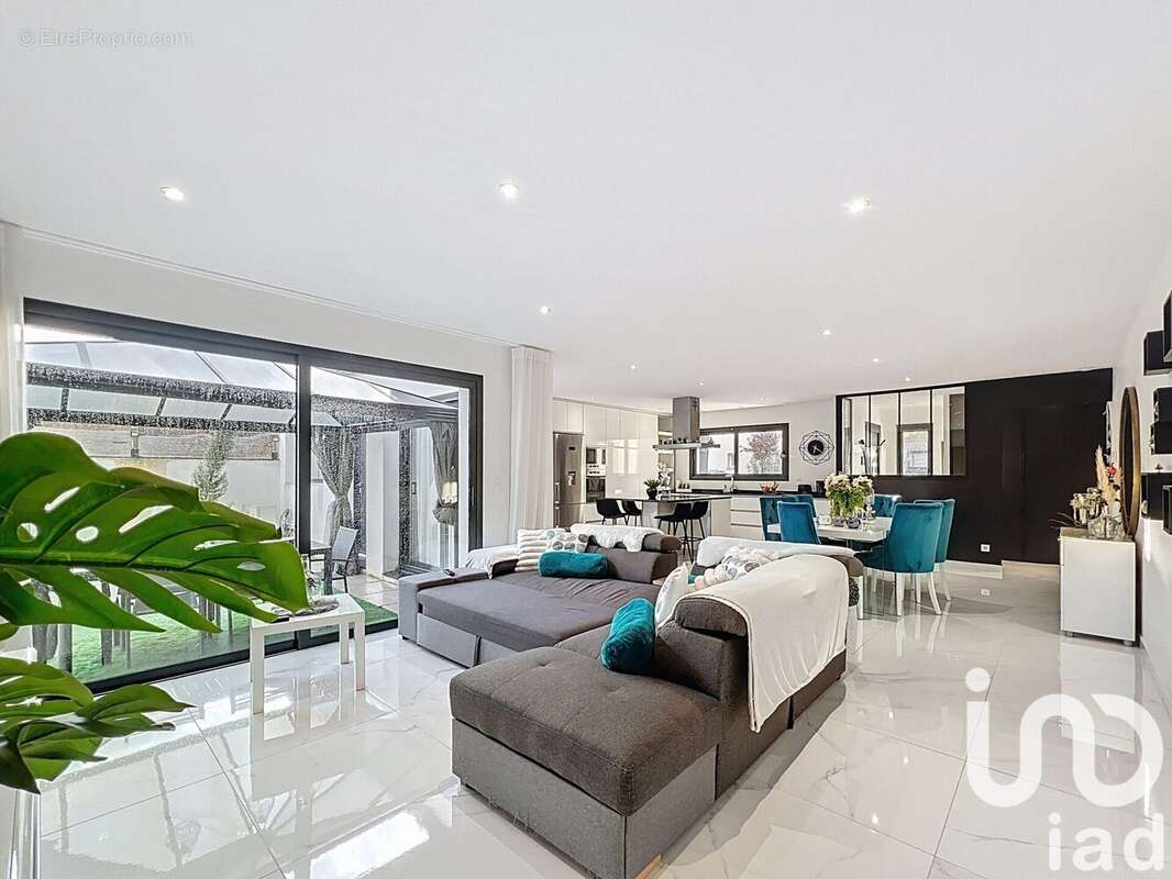 Photo 2 - Maison à SAINT-SAUVEUR-D&#039;AUNIS