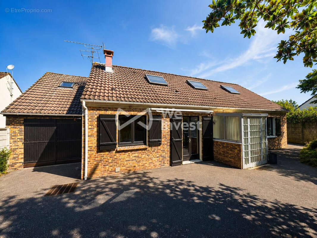 Maison 164 m² à Saint-Pathus  - photo 2