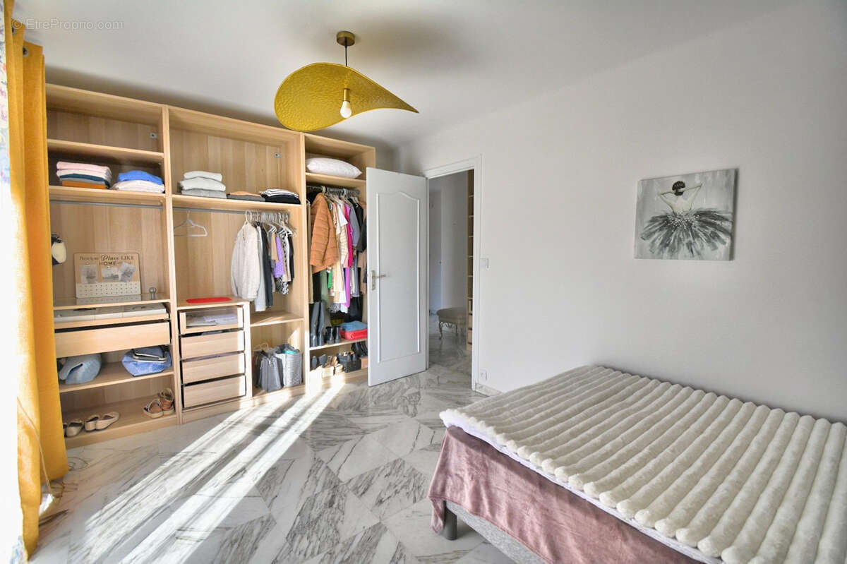 Appartement à LE CANNET