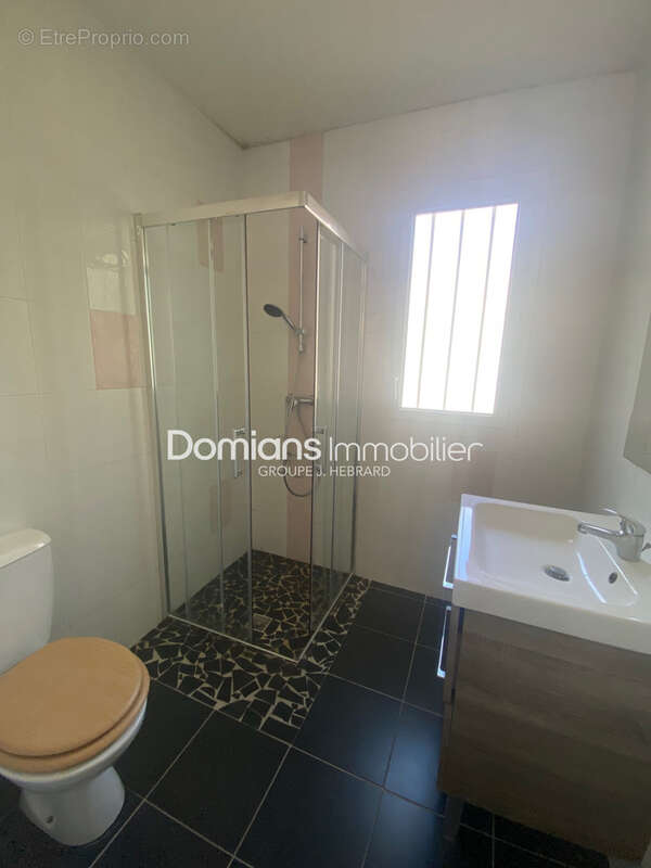 Appartement à PEYRESTORTES