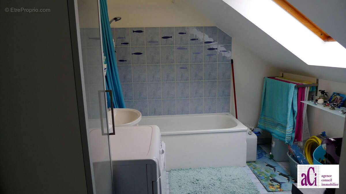 Appartement à L'HAY-LES-ROSES