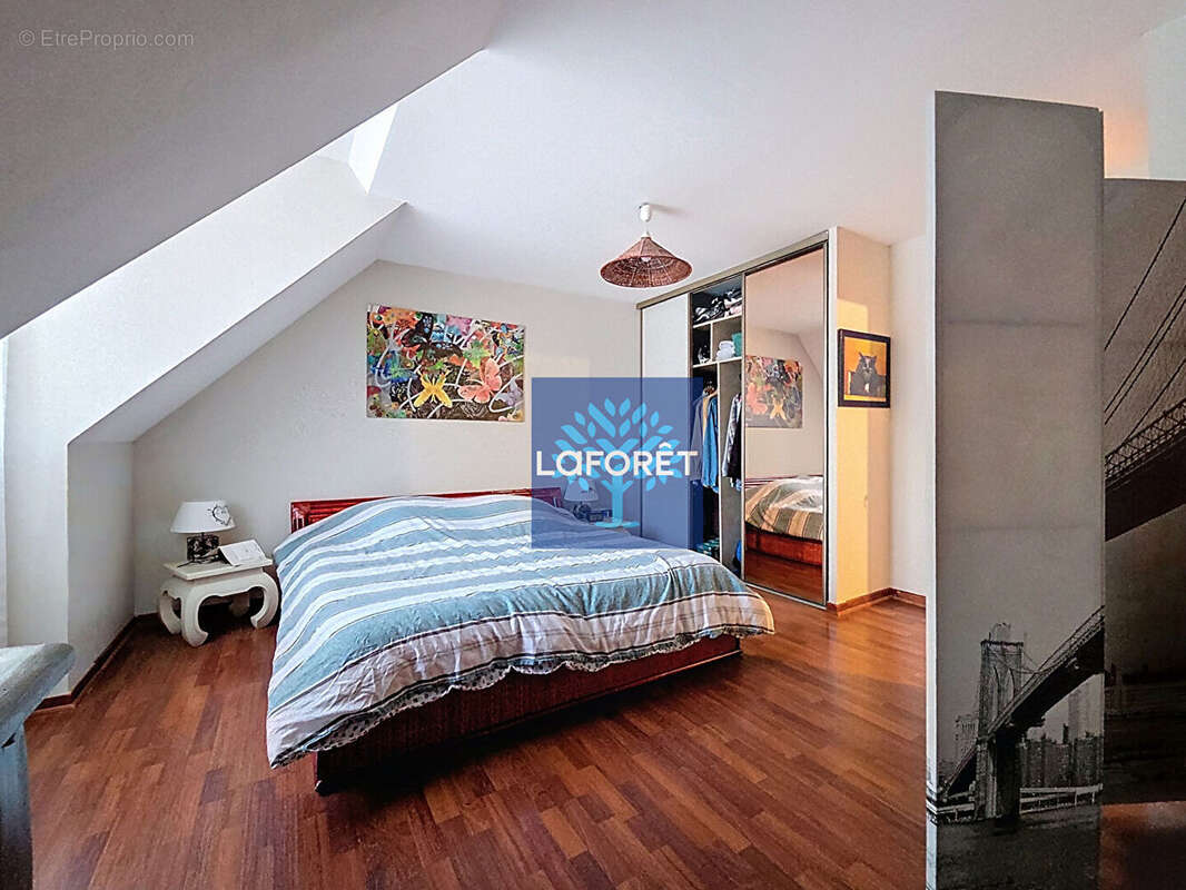 Maison à LEUDEVILLE