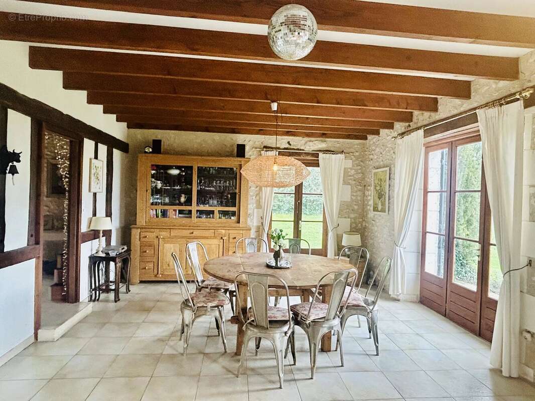 Maison à BOUTEILLES-SAINT-SEBASTIEN