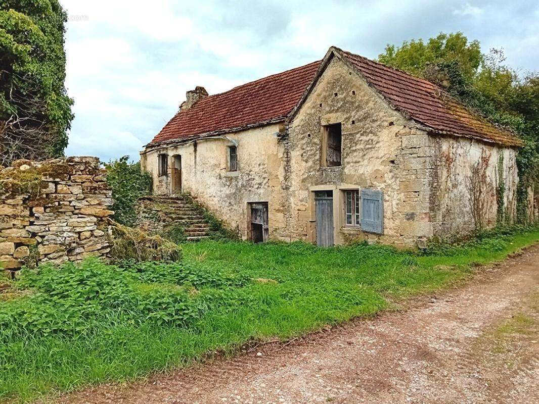 Maison à PARISOT