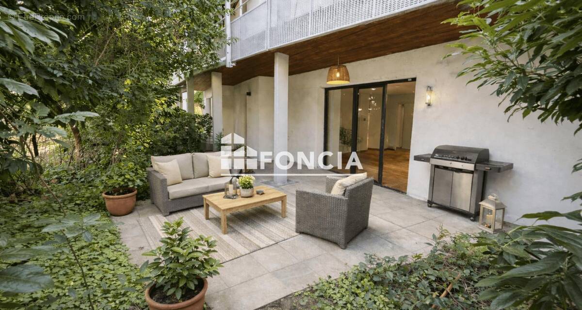 Appartement à ISSY-LES-MOULINEAUX