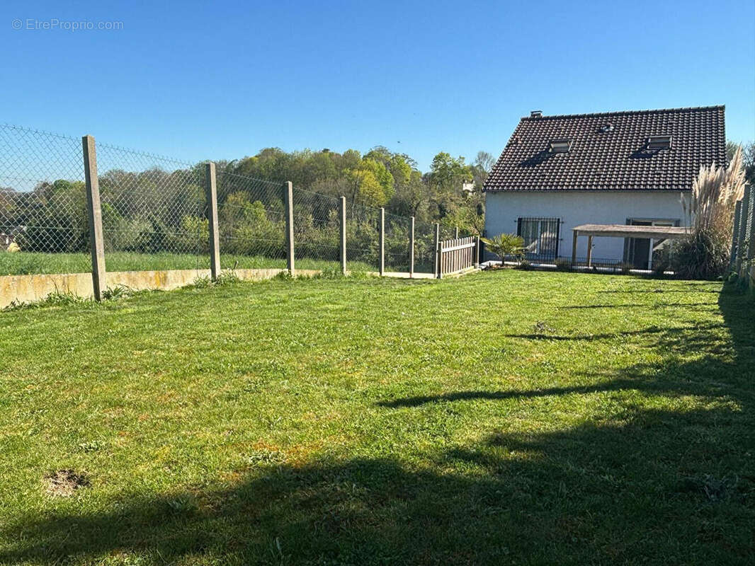 Maison à HARDRICOURT