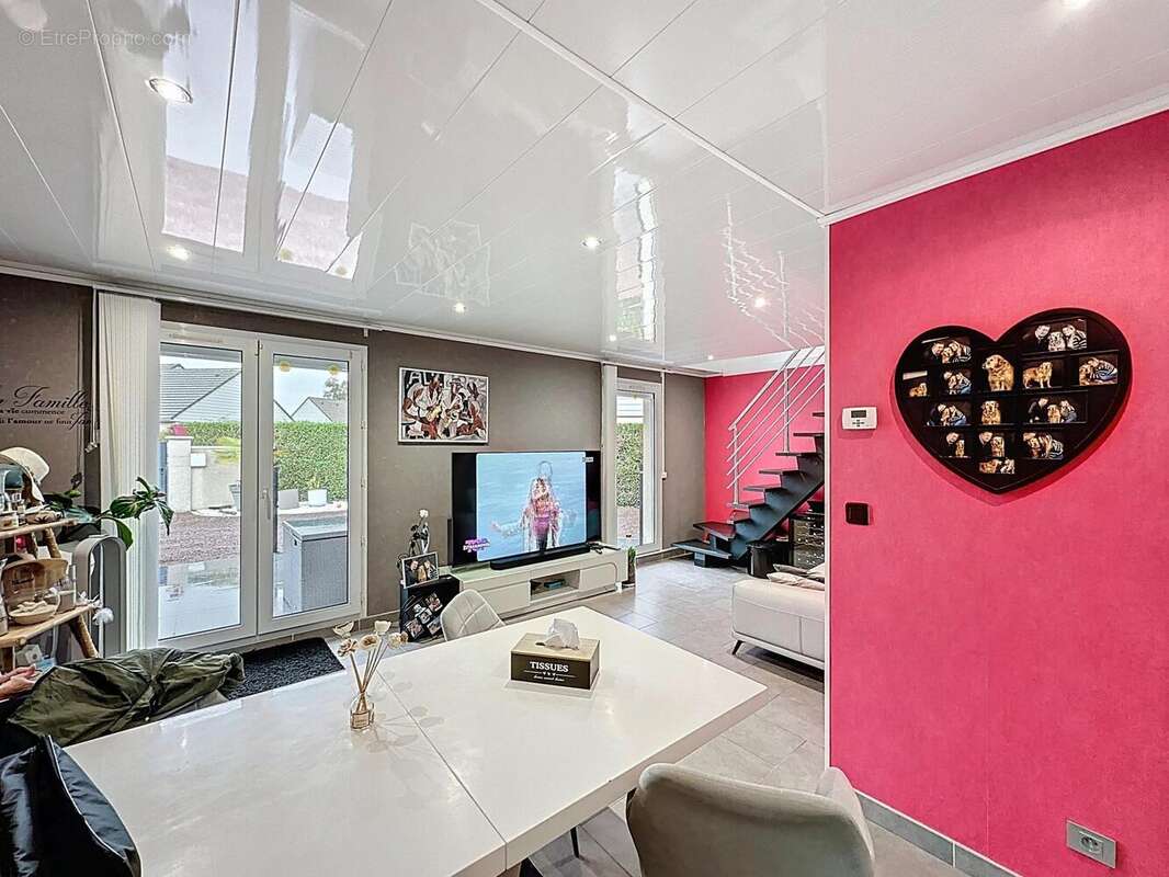 Photo 3 - Maison à SACQUENVILLE