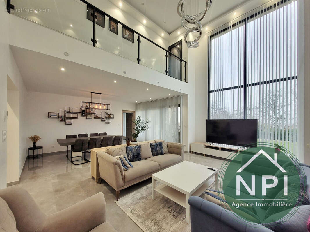 Maison à CHARTRETTES