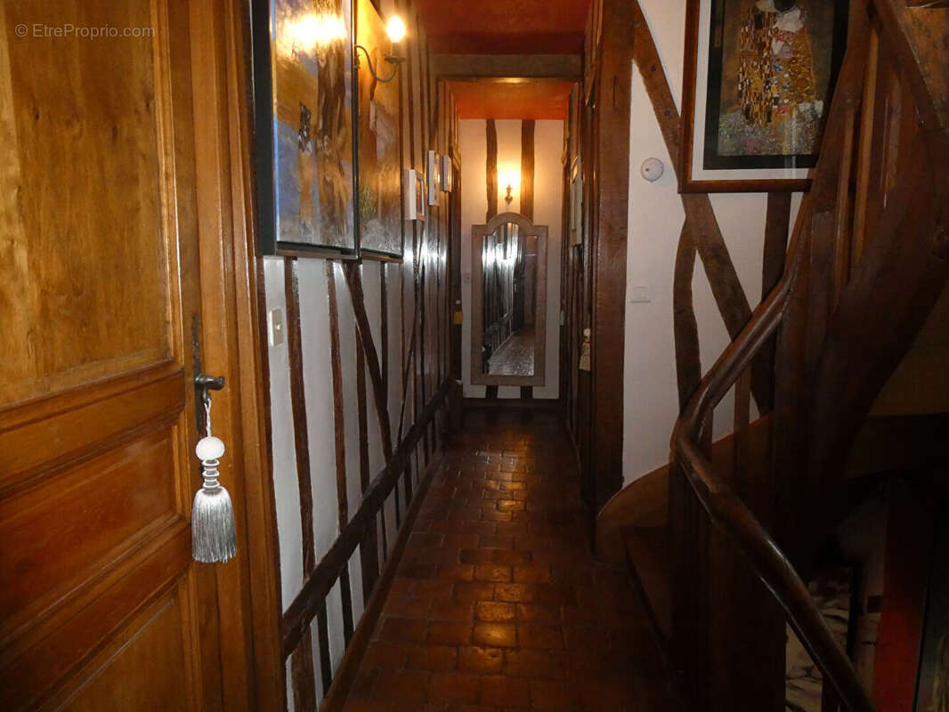 Maison à PONT-L'EVEQUE