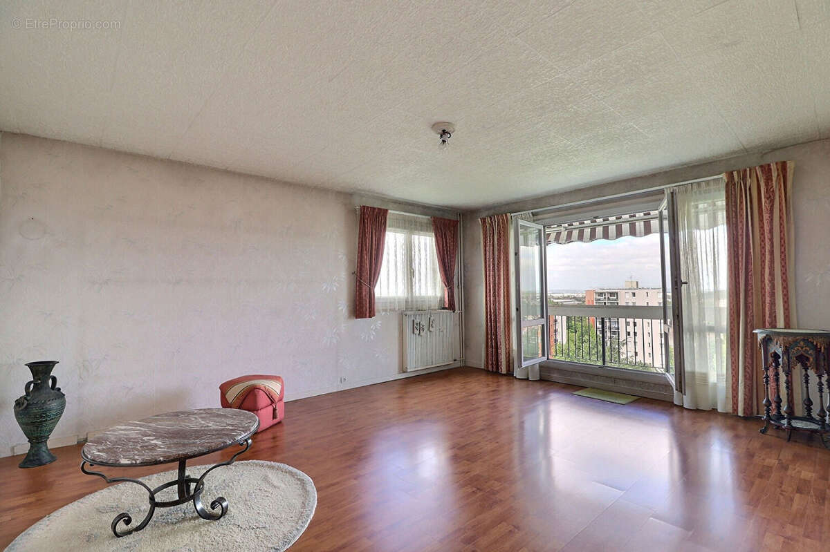 Appartement à TAVERNY