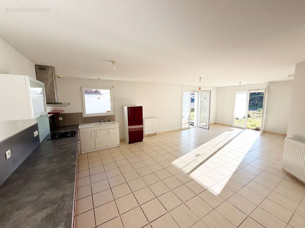 Maison à PONT-DU-CHATEAU