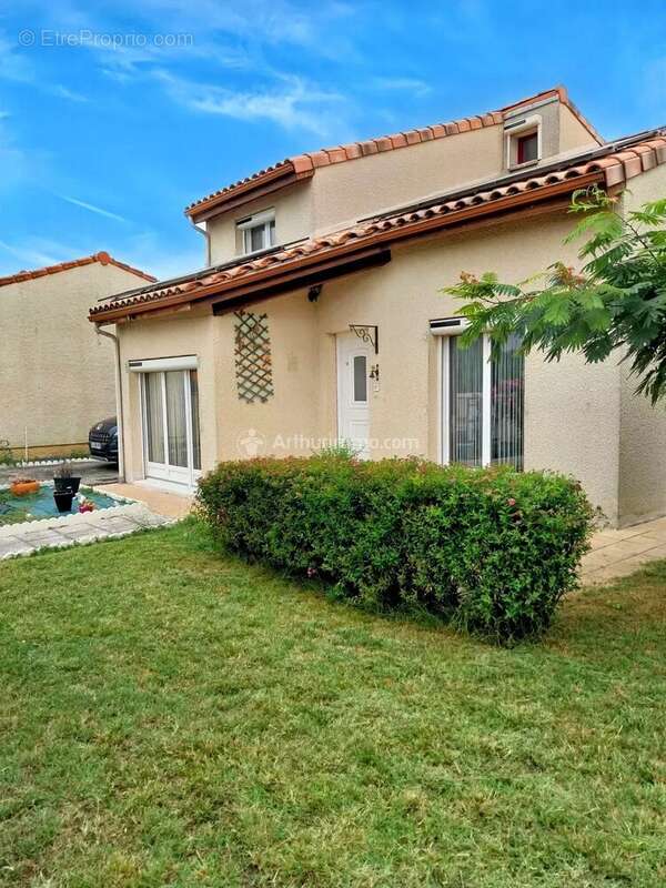 Maison à SOUAL