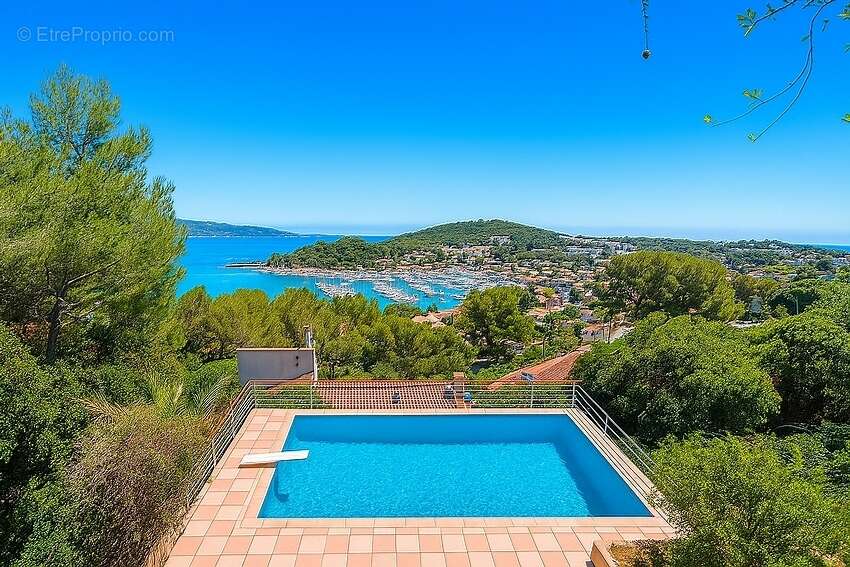 Maison à SAINT-MANDRIER-SUR-MER