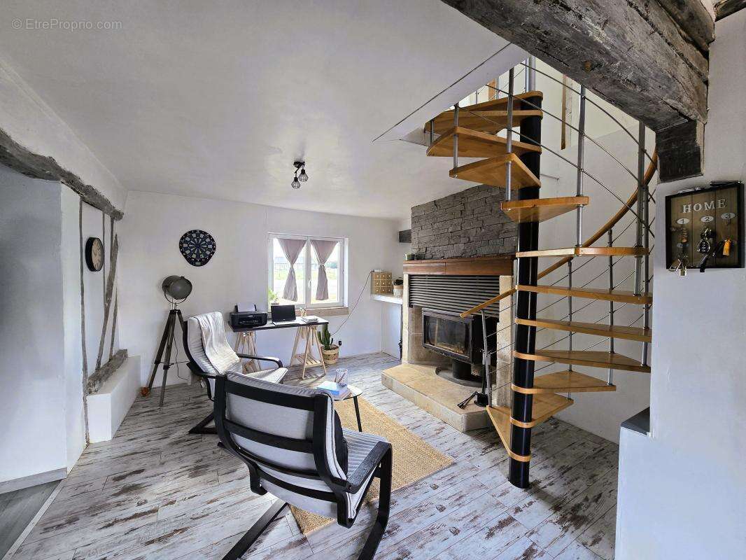 Maison à BERNAY