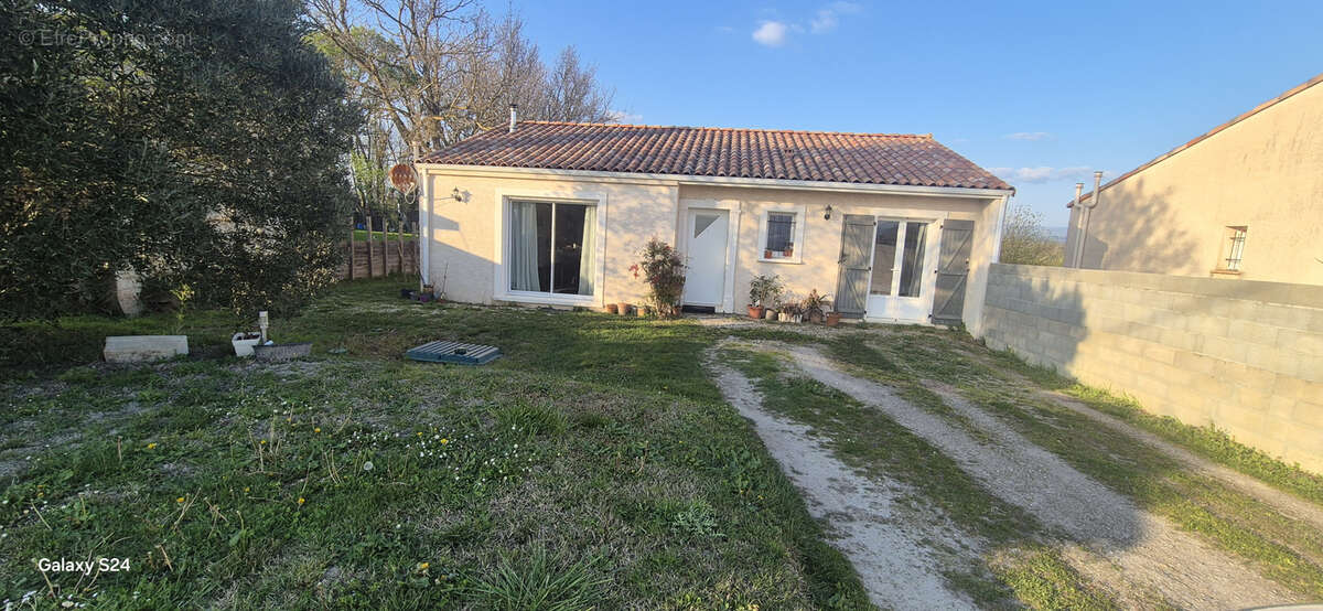 Maison à SAINT-MARTIN-LALANDE