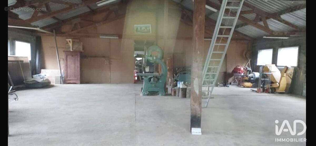 Photo 9 - Commerce à MAUVES-SUR-LOIRE