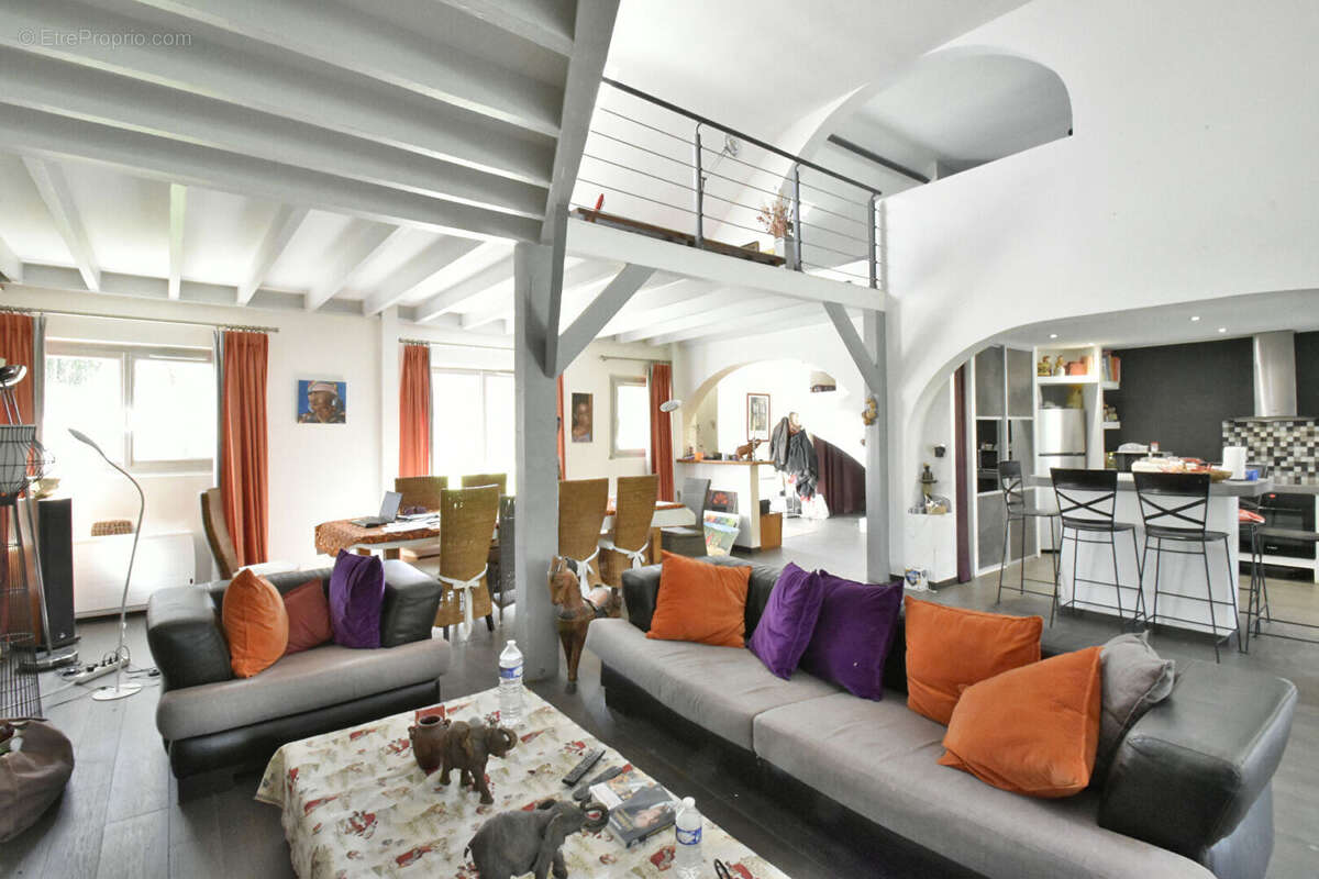 Maison à SAINT-REMY-L'HONORE