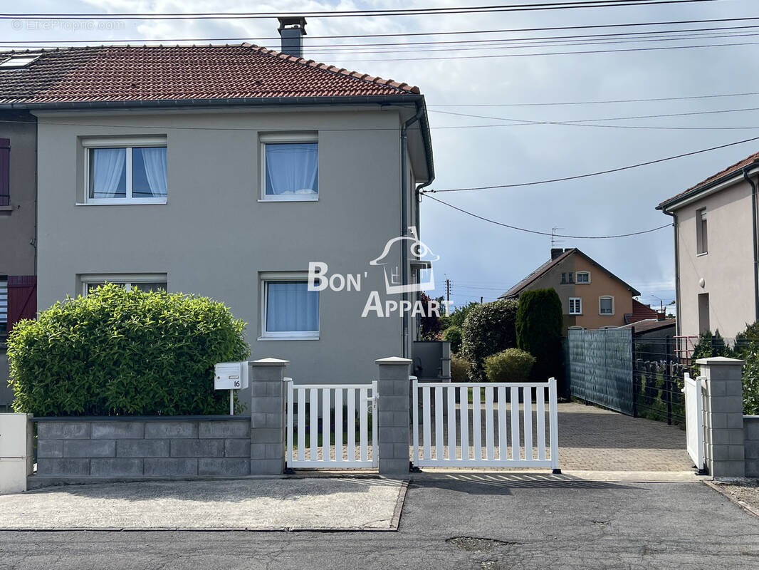 Maison à REHON