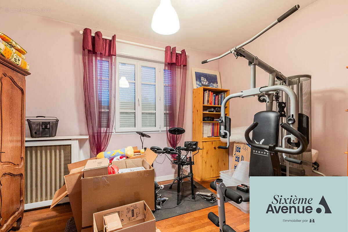 Maison à SAVIGNY-SUR-ORGE