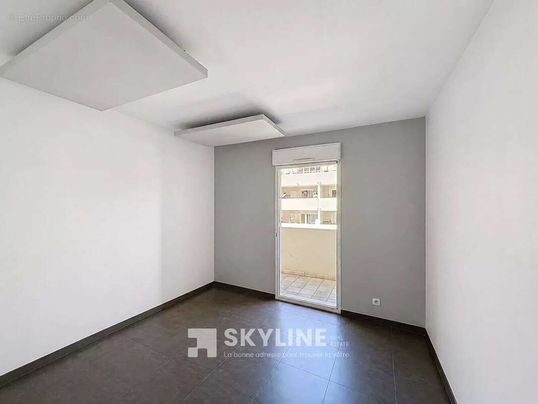 Appartement 86 m² à Marseille-6e  - photo 5