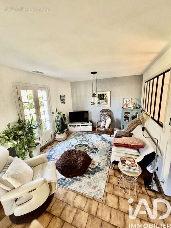 Photo 2 - Maison à VILLENAVE-D'ORNON